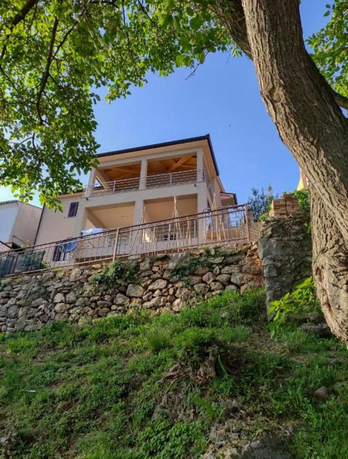 Seafront 2-Bedroom Apartment Nika - Rabac Eksteriør billede